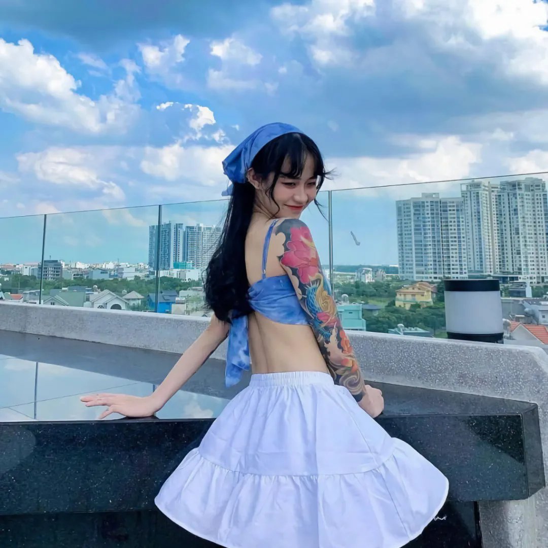 玉米上的麻雀